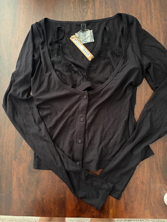 SKIMS Tops - SKIMS Black Ribbed Button-Front Long Sleeve Top with Lace Cami